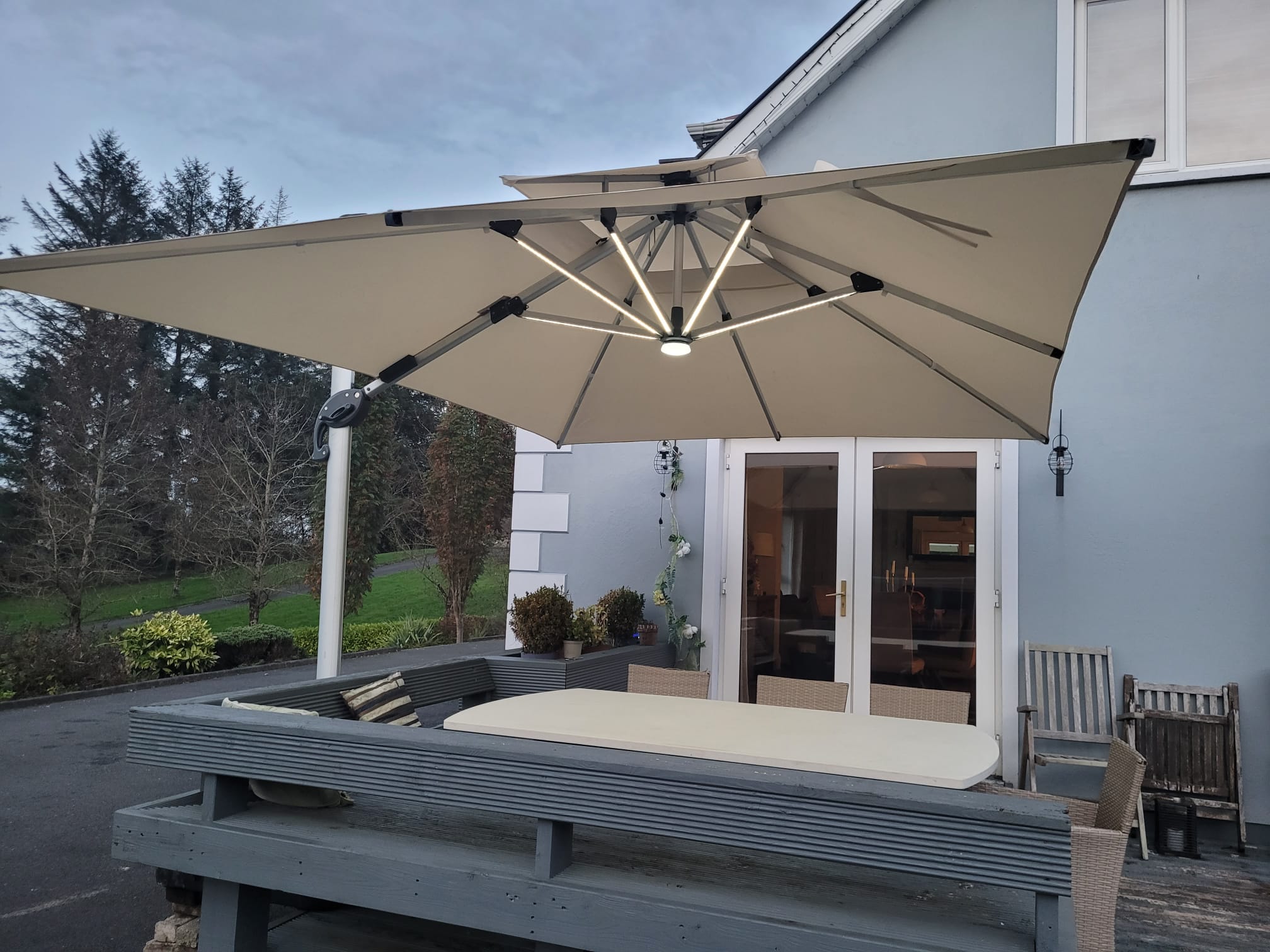 Luxury Commercial Grade Parasol Umbrella with Solar LED Lighting , 4x3, Cream