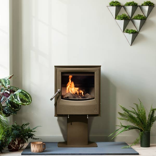 Arada Farringdon Medium Eco Black 8KW Stove